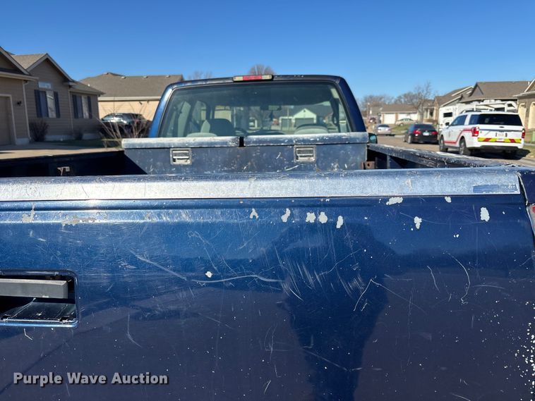 image for item FI0926 1995 GMC Sierra 2500 Ext. Cab pickup truck