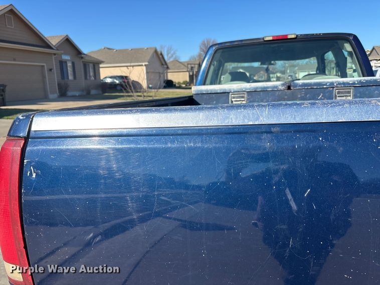 image for item FI0926 1995 GMC Sierra 2500 Ext. Cab pickup truck