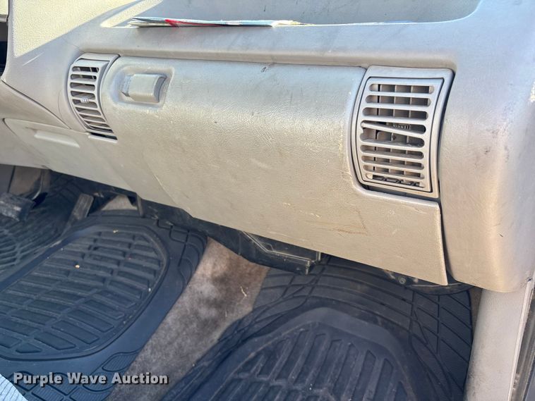 image for item FI0926 1995 GMC Sierra 2500 Ext. Cab pickup truck