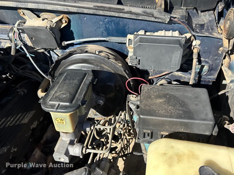 image for item FI0926 1995 GMC Sierra 2500 Ext. Cab pickup truck