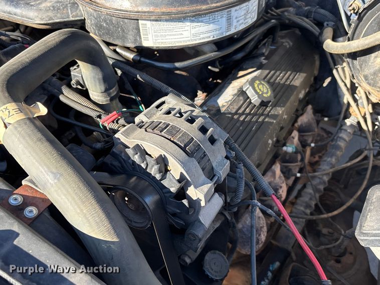 image for item FI0926 1995 GMC Sierra 2500 Ext. Cab pickup truck