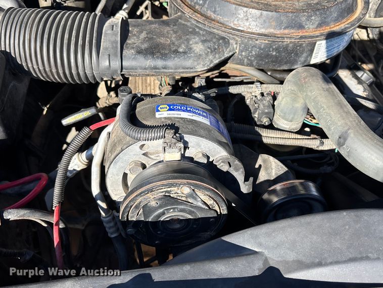 image for item FI0926 1995 GMC Sierra 2500 Ext. Cab pickup truck