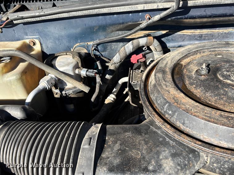 image for item FI0926 1995 GMC Sierra 2500 Ext. Cab pickup truck