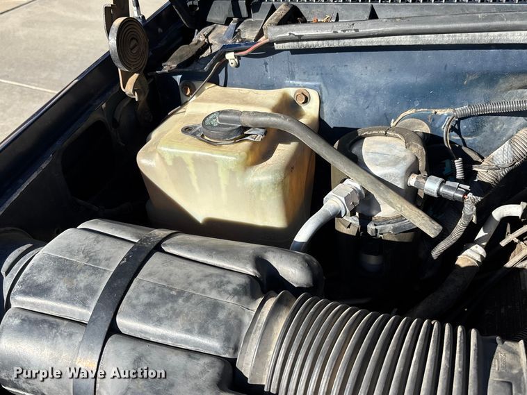 image for item FI0926 1995 GMC Sierra 2500 Ext. Cab pickup truck