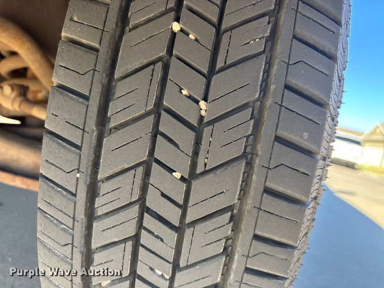 image for item FI0926 1995 GMC Sierra 2500 Ext. Cab pickup truck