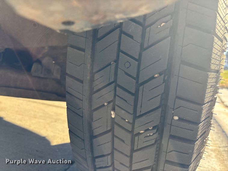 image for item FI0926 1995 GMC Sierra 2500 Ext. Cab pickup truck