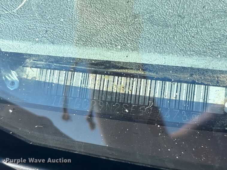 image for item FI0926 1995 GMC Sierra 2500 Ext. Cab pickup truck