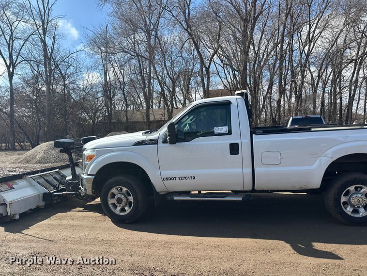 image for item FK1714 2015 Ford F350 Super Duty pickup truck