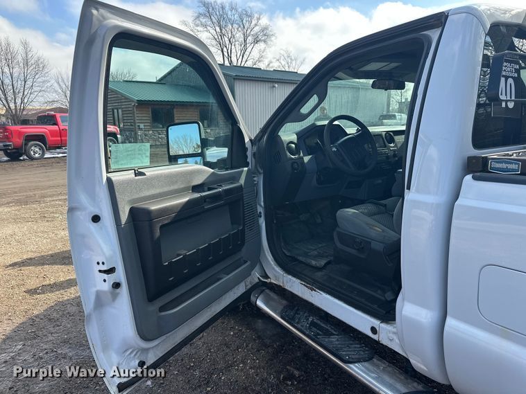 image for item FK1714 2015 Ford F350 Super Duty pickup truck