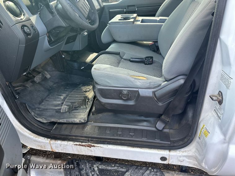 image for item FK1714 2015 Ford F350 Super Duty pickup truck