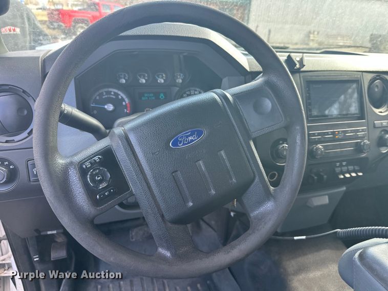 image for item FK1714 2015 Ford F350 Super Duty pickup truck