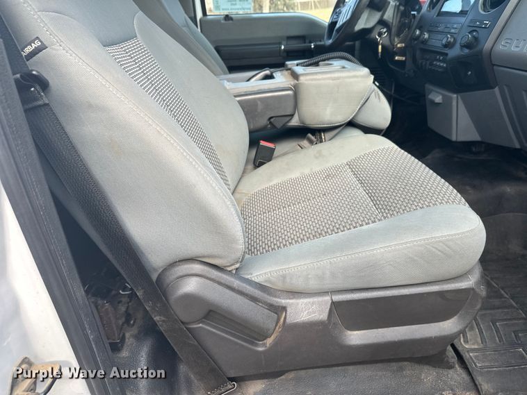 image for item FK1714 2015 Ford F350 Super Duty pickup truck