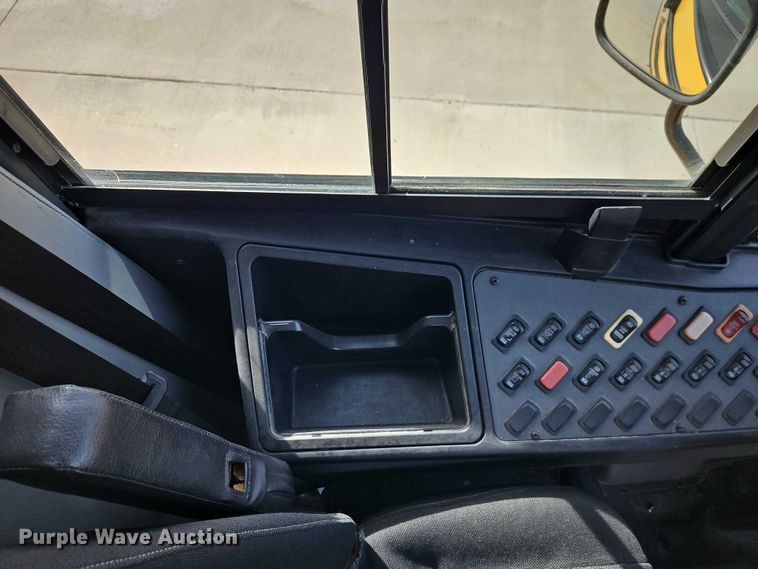 image for item FN5588 2009 Thomas Built school bus