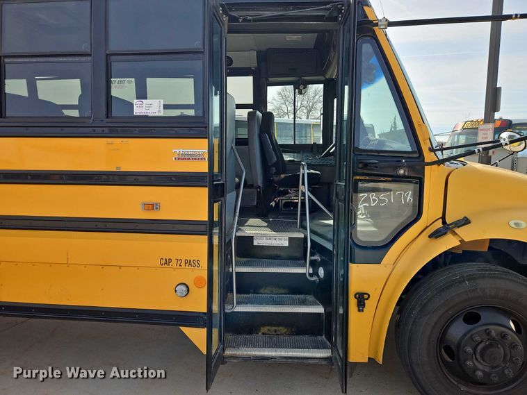 image for item FN5589 2009 Thomas Built school bus