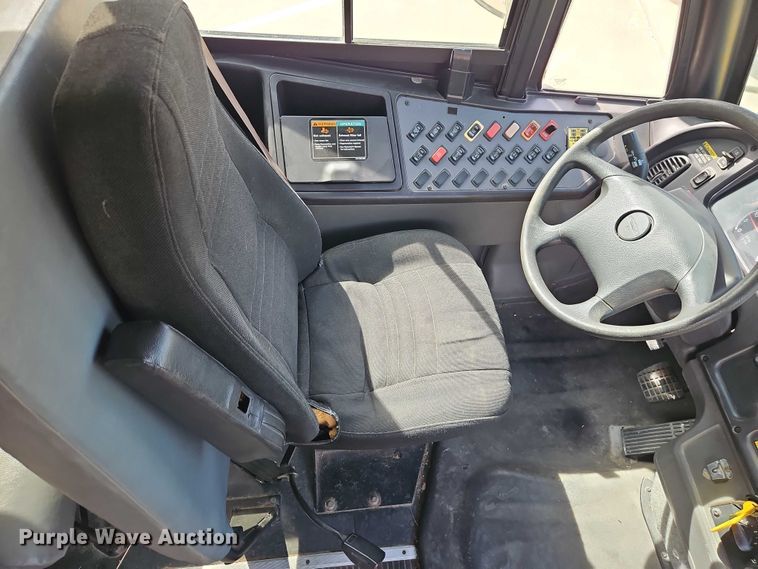 image for item FN5589 2009 Thomas Built school bus