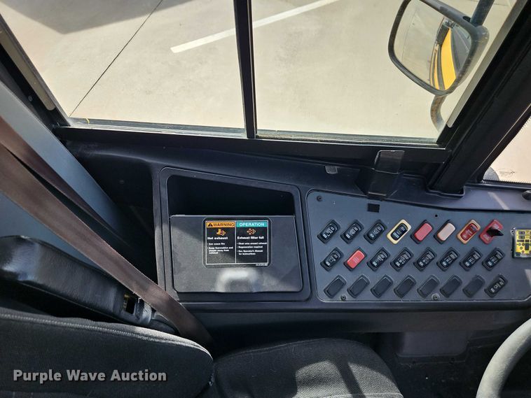 image for item FN5589 2009 Thomas Built school bus