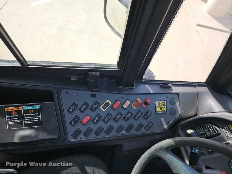 image for item FN5589 2009 Thomas Built school bus