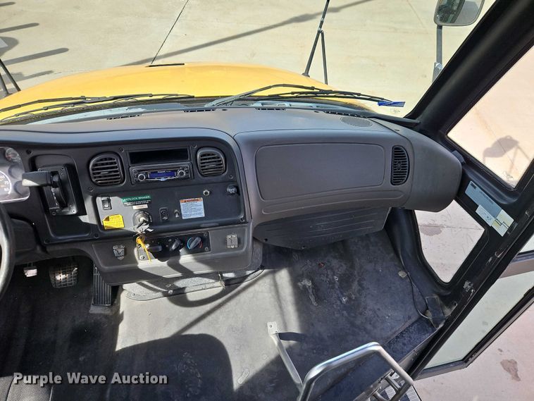 image for item FN5589 2009 Thomas Built school bus