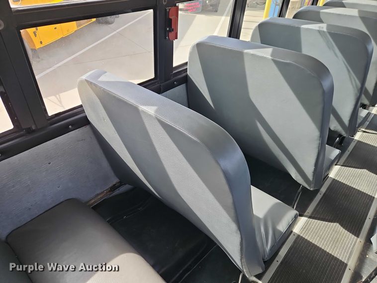 image for item FN5589 2009 Thomas Built school bus