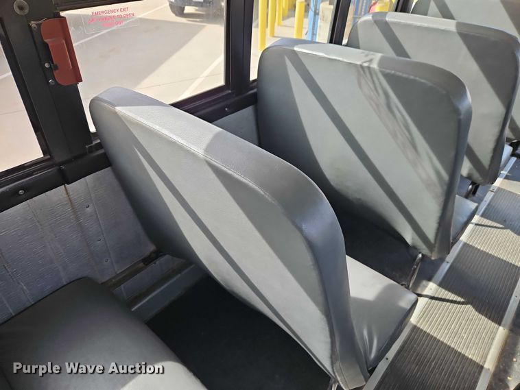 image for item FN5589 2009 Thomas Built school bus