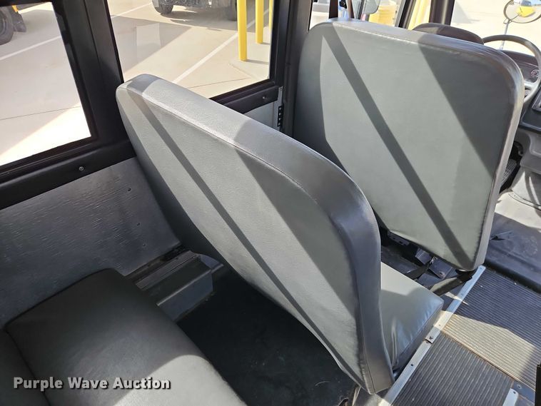 image for item FN5589 2009 Thomas Built school bus