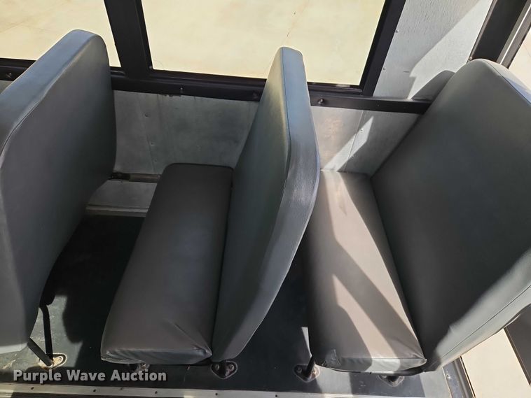 image for item FN5589 2009 Thomas Built school bus