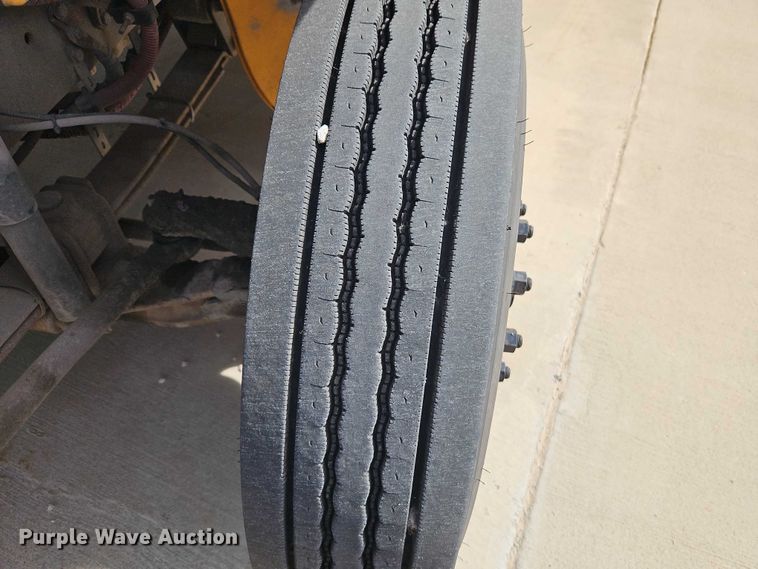 image for item FN5589 2009 Thomas Built school bus