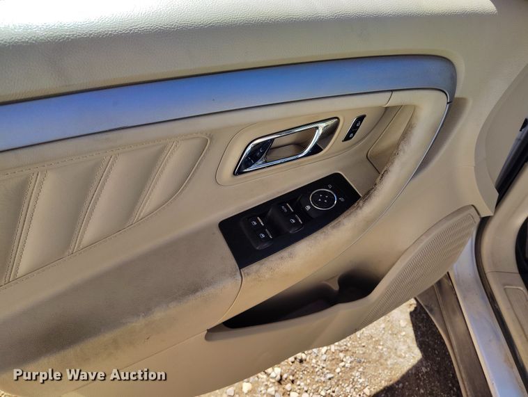 image for item IH9453 2014 Ford Taurus 