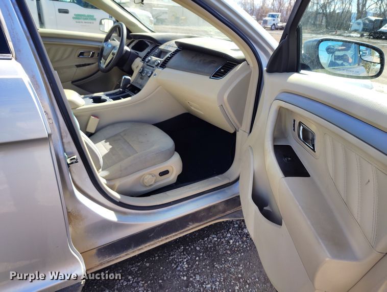 image for item IH9453 2014 Ford Taurus 