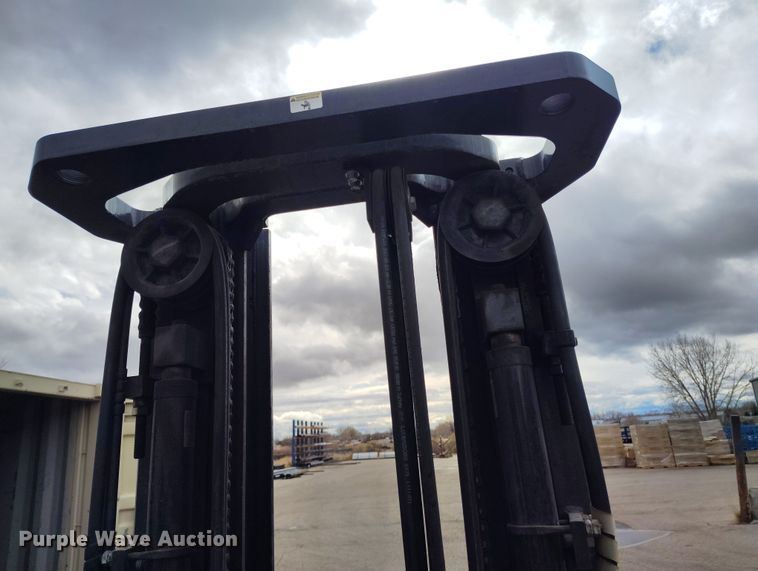 image for item IH9454 2016 UniCarriers PF50 forklift