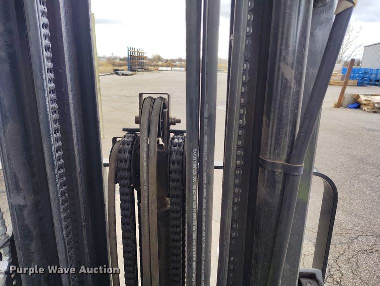 image for item IH9454 2016 UniCarriers PF50 forklift