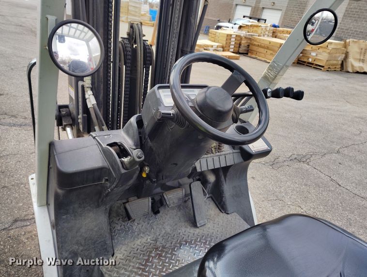 image for item IH9454 2016 UniCarriers PF50 forklift