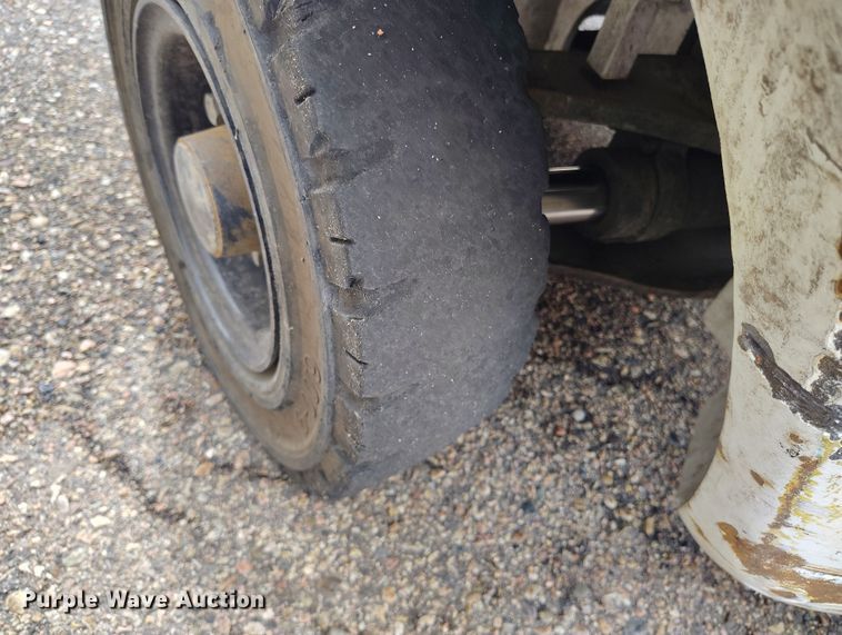 image for item IH9454 2016 UniCarriers PF50 forklift