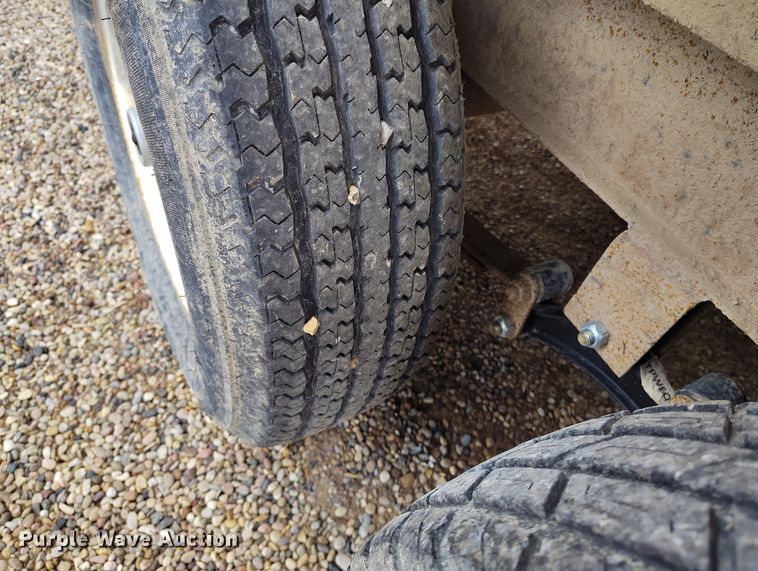 image for item IH9458 2006 Pace American JT816TA2 enclosed cargo trailer