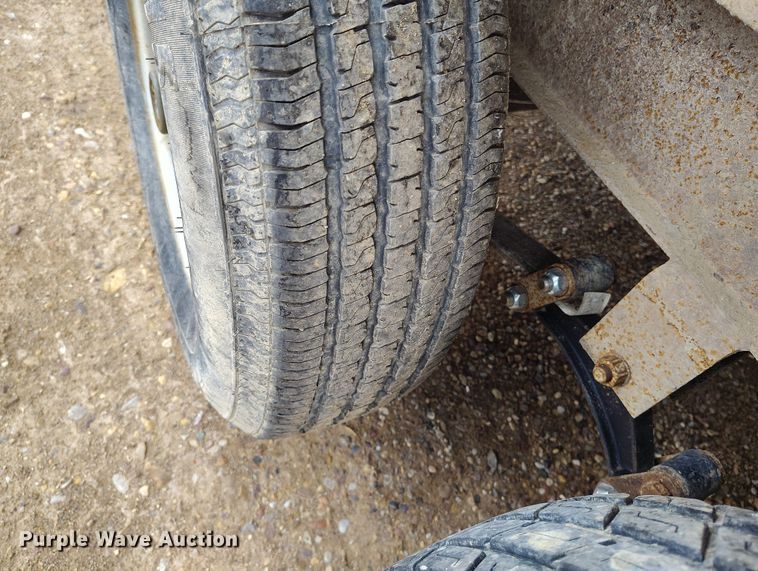 image for item IH9458 2006 Pace American JT816TA2 enclosed cargo trailer