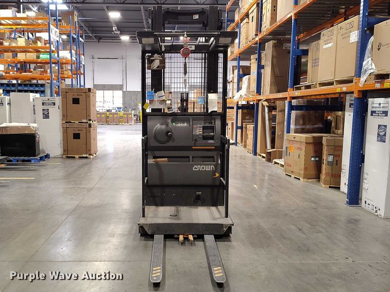 image for item IH9461 2016 Crown SP3520-30 order picker