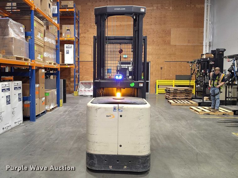 image for item IH9461 2016 Crown SP3520-30 order picker