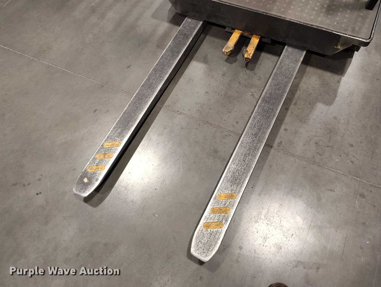 image for item IH9461 2016 Crown SP3520-30 order picker