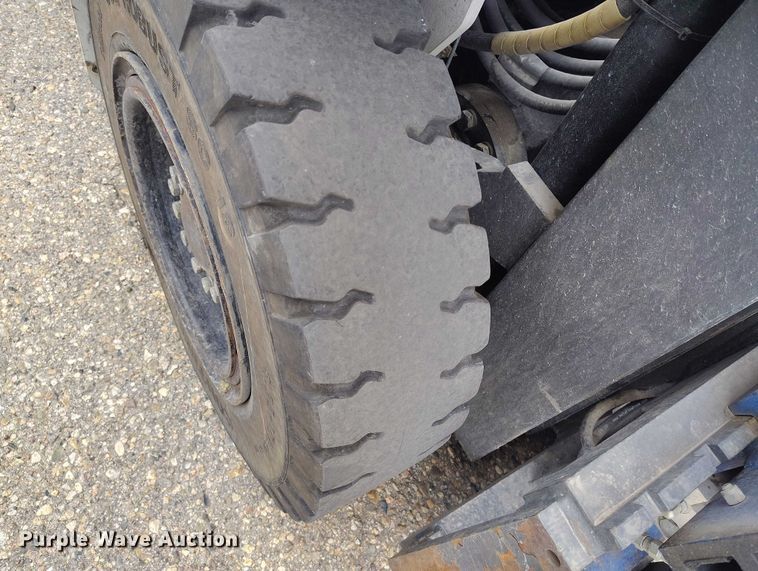 image for item IH9462 2015 Nissan PF80 forklift