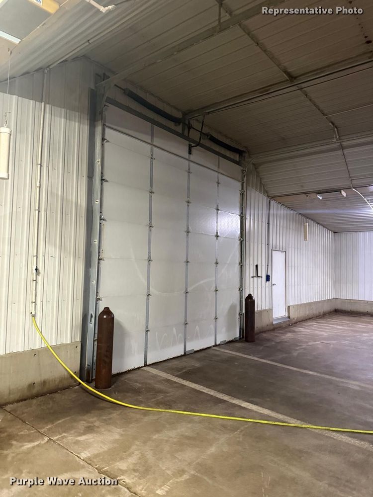 image for item NB9560 Garage door