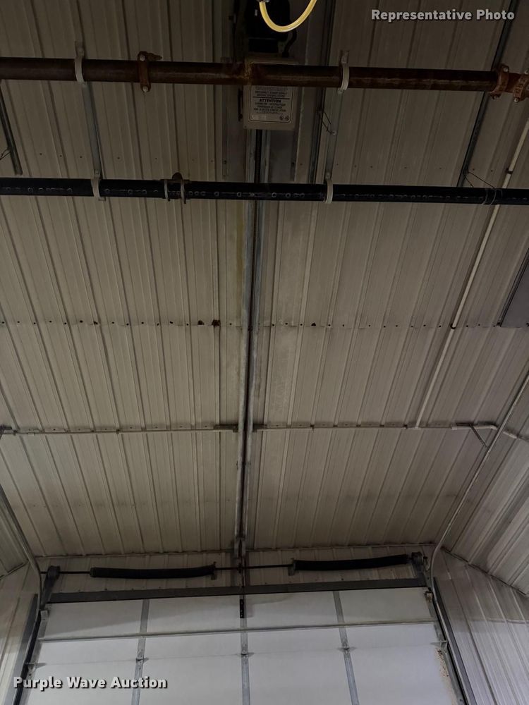 image for item NB9560 Garage door