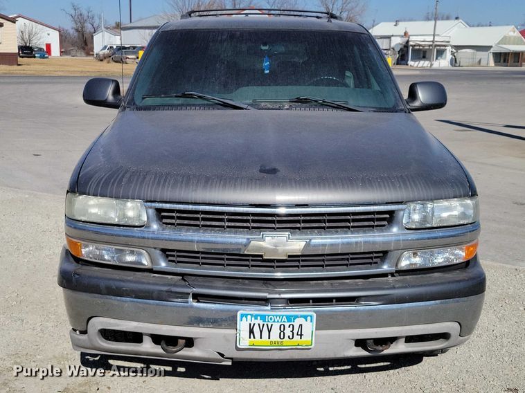 image for item NK9835 2002 Chevrolet Tahoe SUV