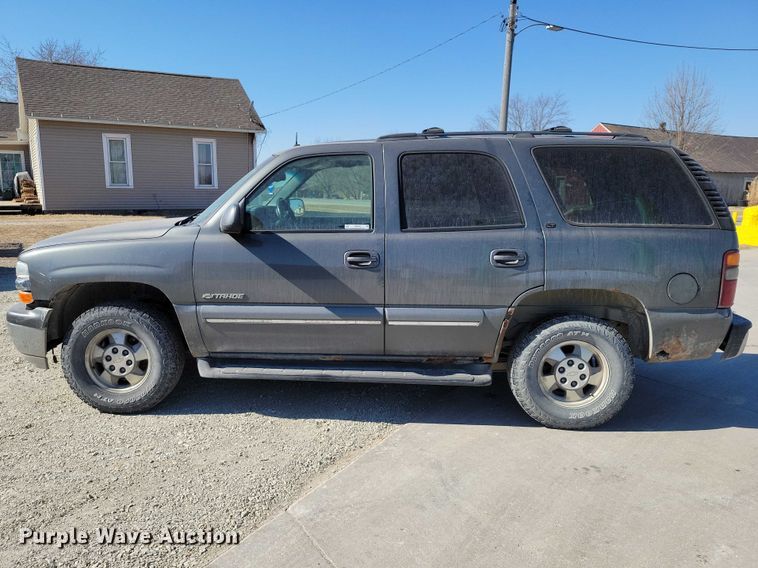 image for item NK9835 2002 Chevrolet Tahoe SUV