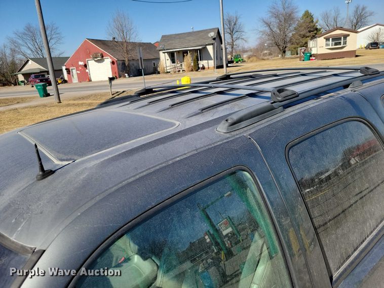 image for item NK9835 2002 Chevrolet Tahoe SUV