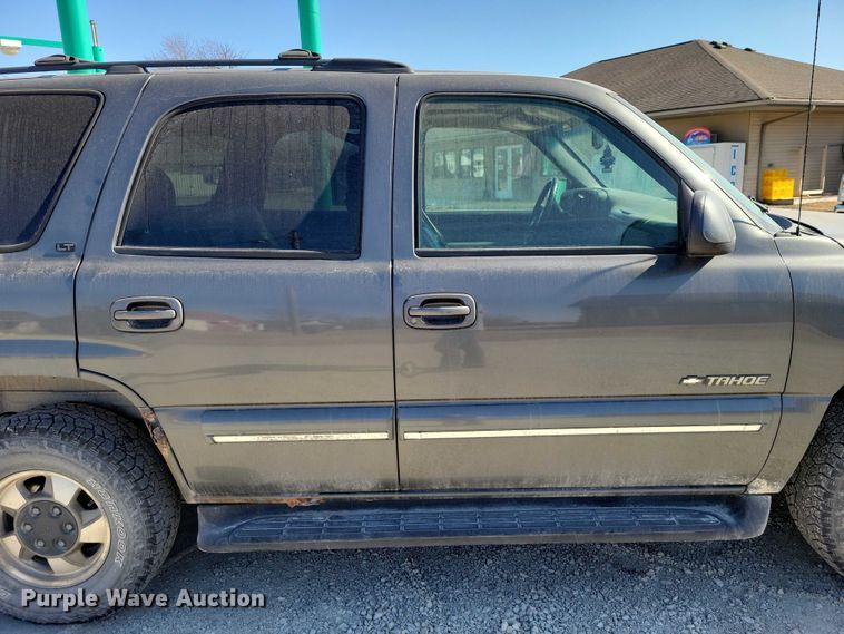 image for item NK9835 2002 Chevrolet Tahoe SUV