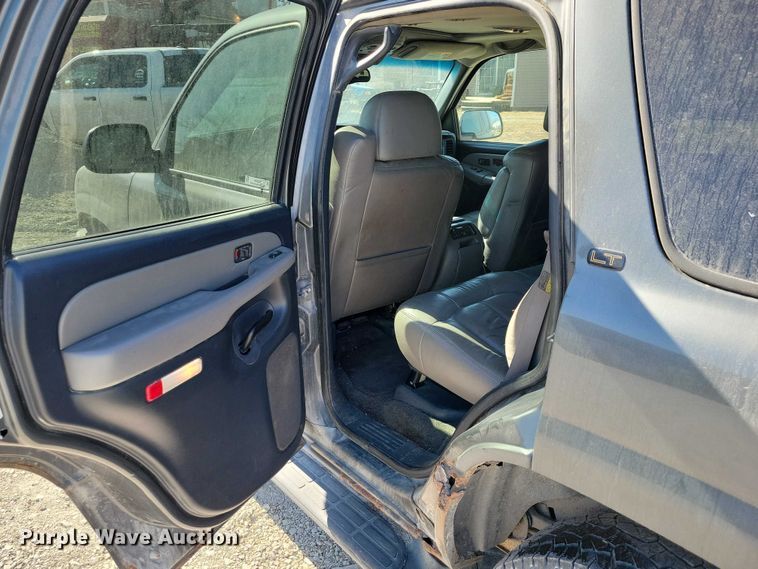 image for item NK9835 2002 Chevrolet Tahoe SUV