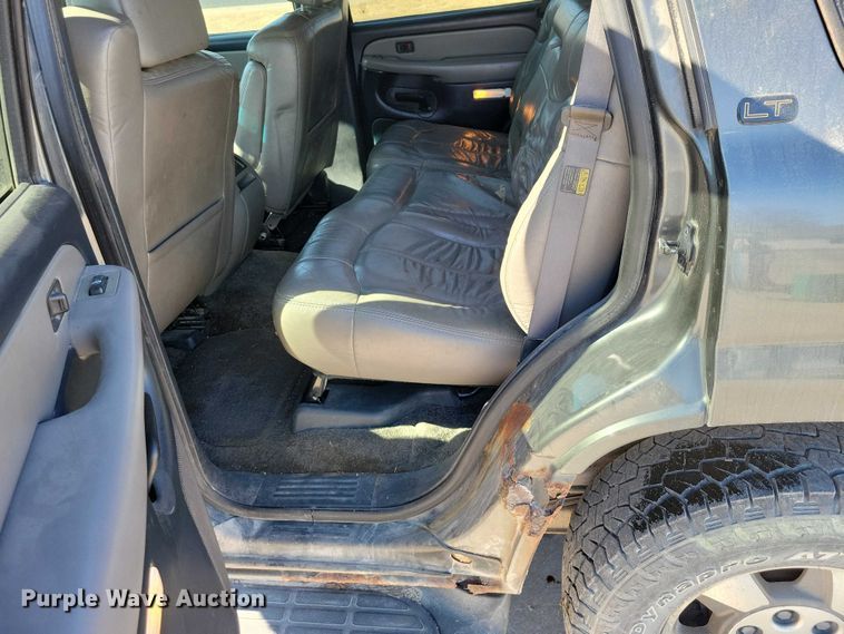 image for item NK9835 2002 Chevrolet Tahoe SUV