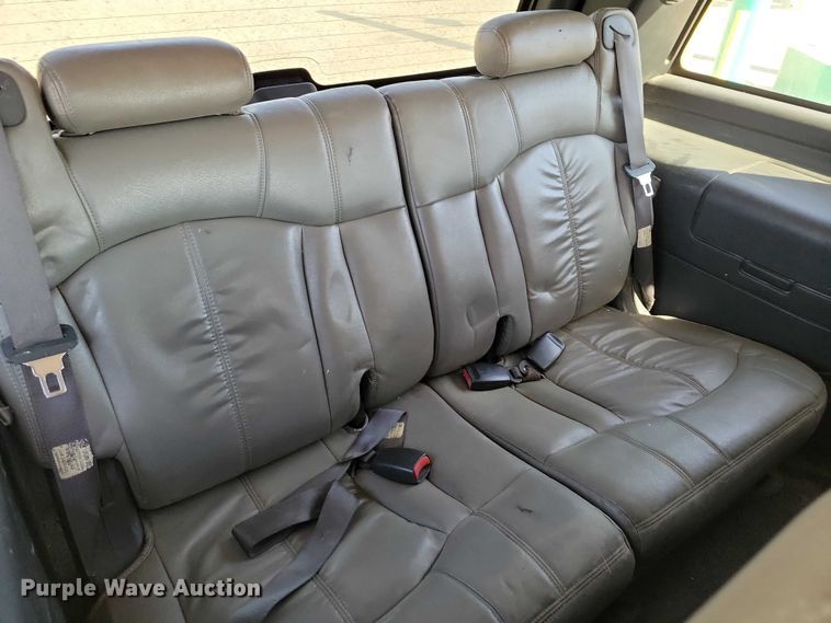 image for item NK9835 2002 Chevrolet Tahoe SUV