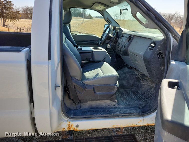 image for item NK9863 2013 Ford F250 pickup truck