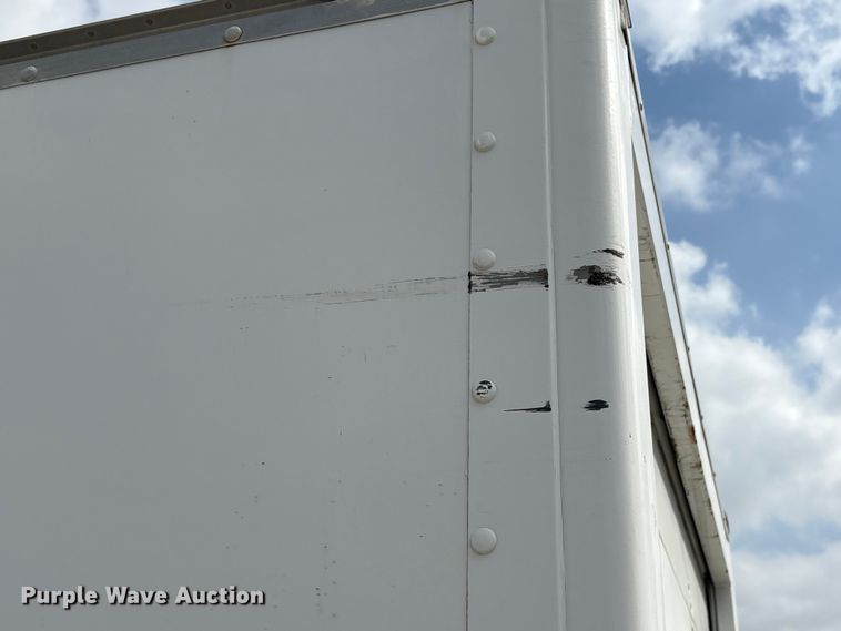 image for item YA1873 2005 Ford E350 box truck